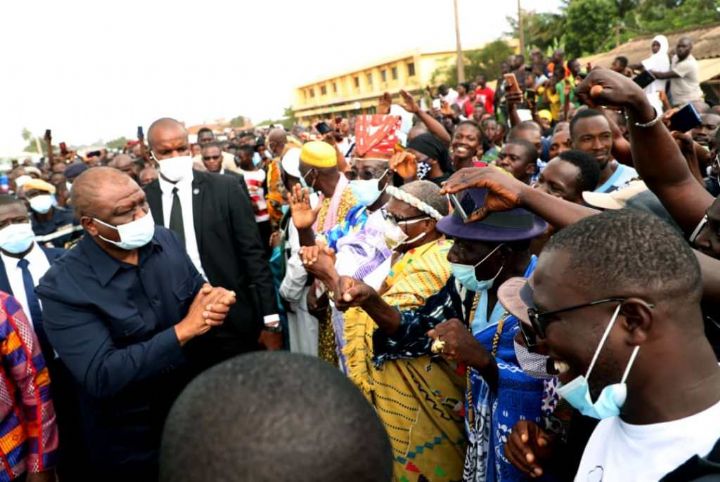 Cohésion sociale : le Premier Ministre Hamed Bakayoko exhorte les populations de Divo à dire non à la violence